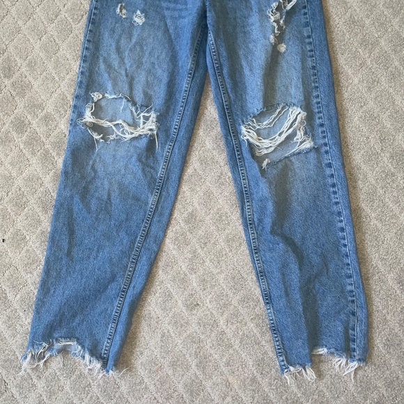 BDG High-Waisted baggy jean destroyed light wash - Picture 3 of 8